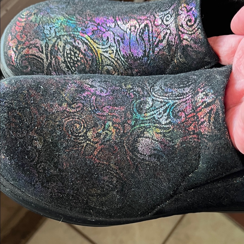 Spring Step Black Slip-Resistant Sole Shoe